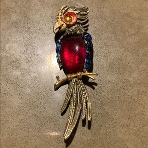 Jelly Belly Brooch - Signed Vintage Midcentury - Ruby Red Gold Cabochon Parrot